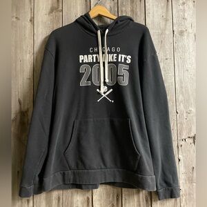 CHICAGO WHITE SOX “Party like it’s 2005” sweatshirt - size large